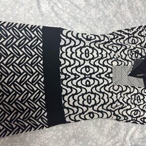 Laundry By Shelli Segal Black and White Chevron Dress